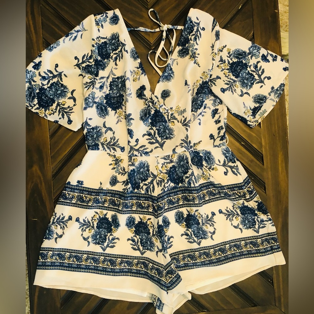 Floral Romper - Size L